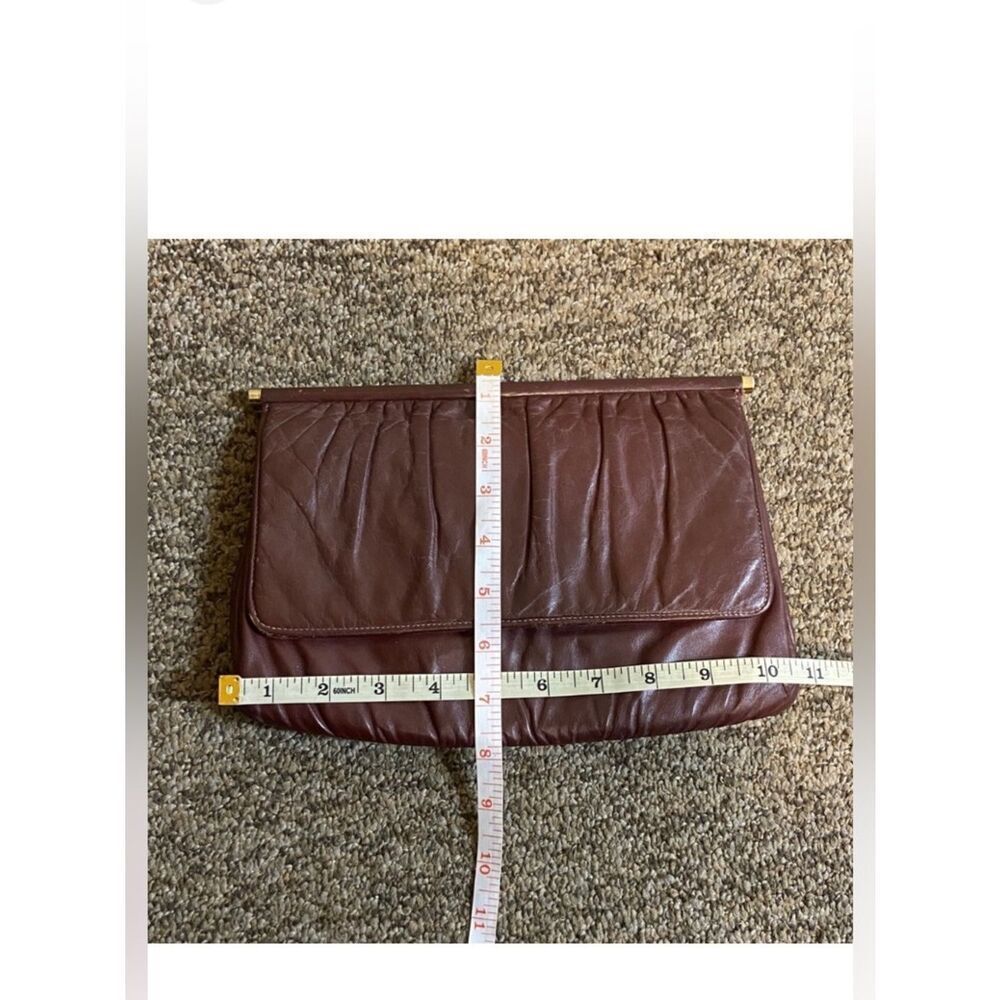 Elegant Dark Brown Leather Shoulder Bag with Fold-Over Flap - Picture 5 of 16